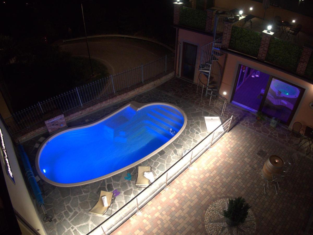 Rocche Di Montexelo - Green Key Apartments & Spa Monticello d'Alba Exterior foto